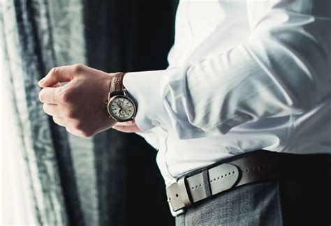 why wear a watch for interview